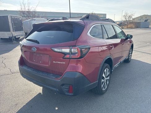 Used 2020 Subaru Outback Premium image 3
