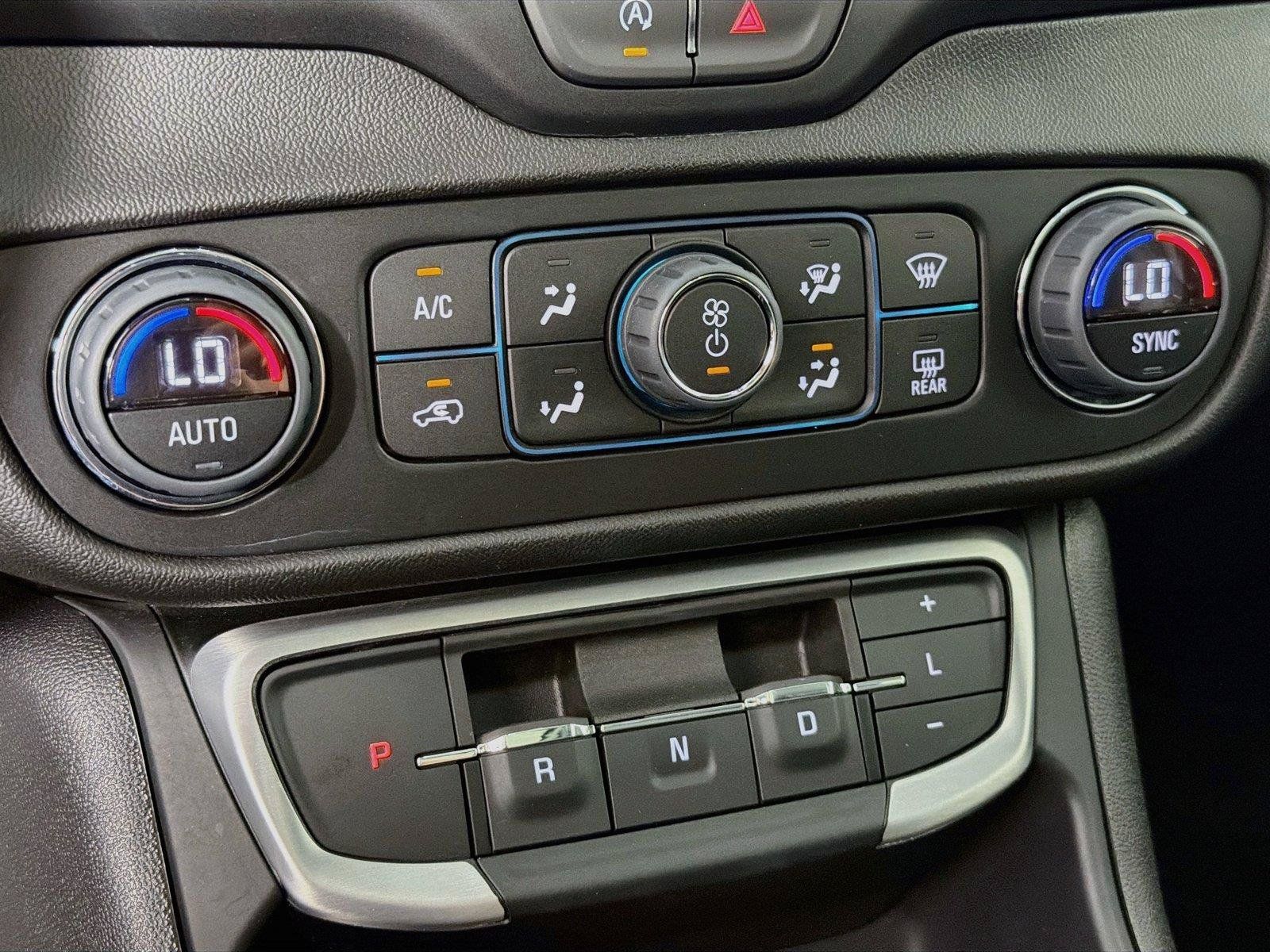 Used 2024 GMC Terrain SLT w/ Infotainment Package II AWD/4WD image 21