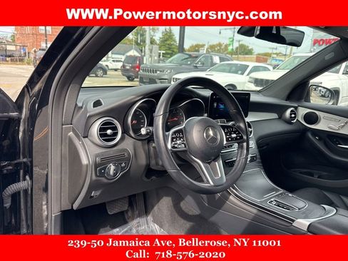 Used 2021 Mercedes-Benz GLC 300 4MATIC image 28
