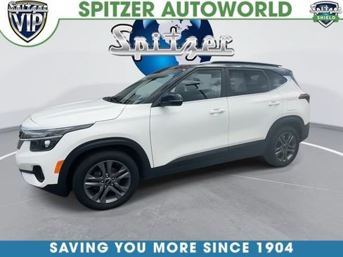 Used 2023 Kia Seltos S w/ Navigation Package FWD image 4