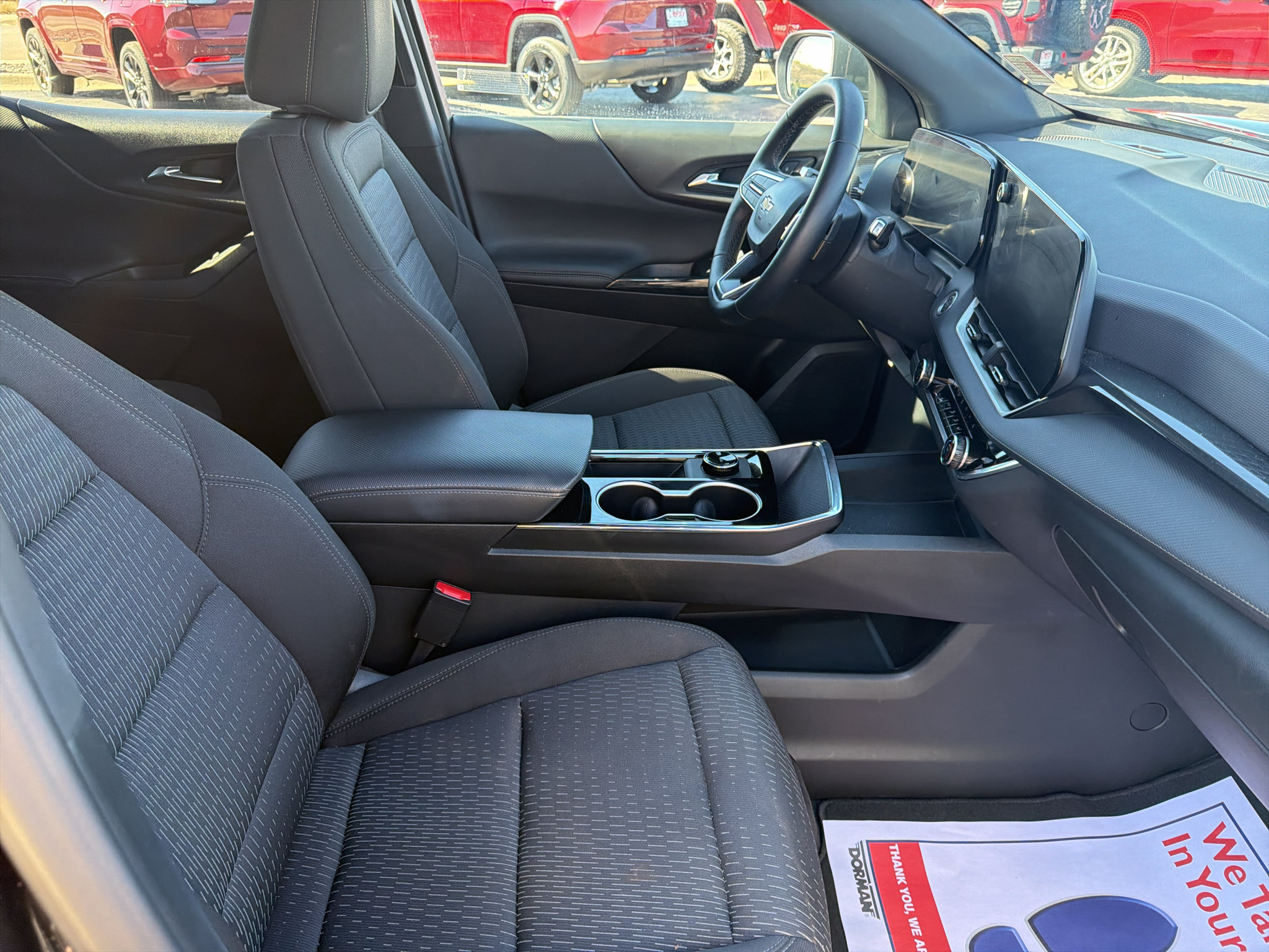 Used 2026 Chevrolet Equinox LT AWD/4WD image 17