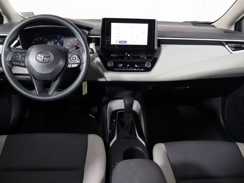 Used 2025 Toyota Corolla LE FWD image 13