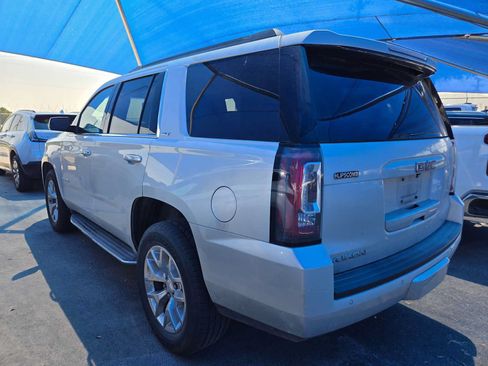 Used 2017 GMC Yukon SLT RWD image 3