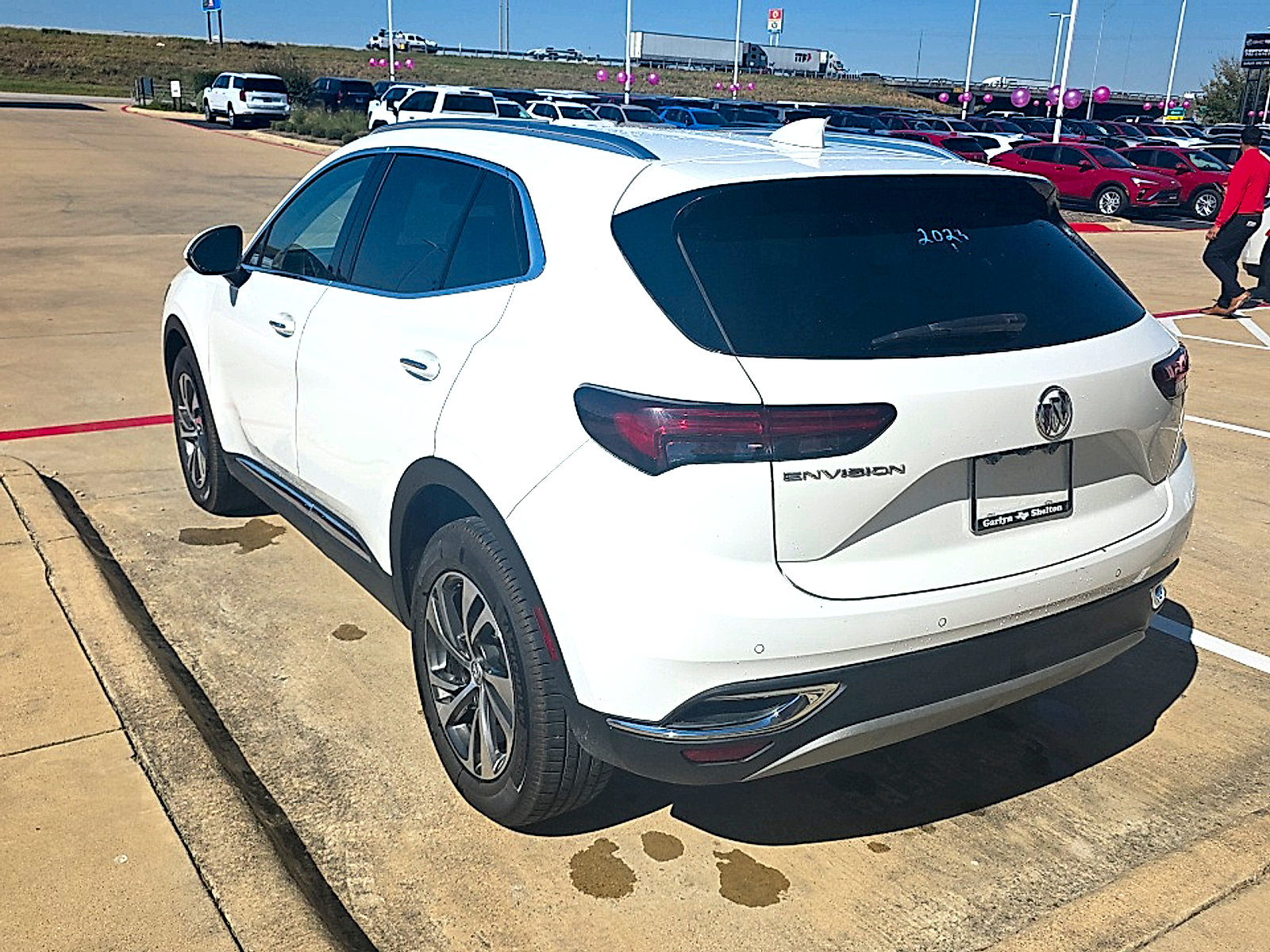 Used 2023 Buick Envision Essence FWD image 12