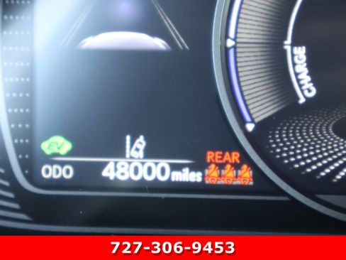 Used 2019 Lexus UX 250h w/ Premium Package AWD/4WD image 27