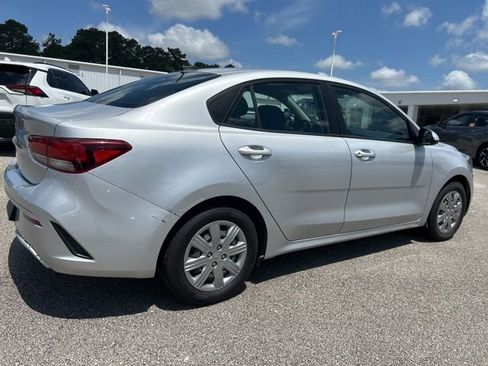 Used 2022 Kia Rio LX FWD image 5