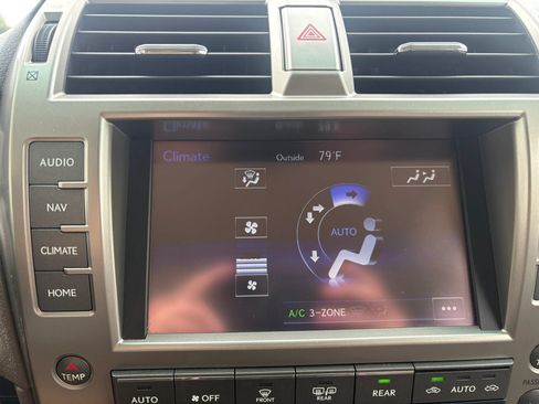 Used 2015 Lexus GX 460 w/ Premium Package AWD/4WD image 30