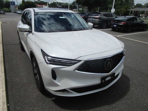 Certified 2024 Acura MDX SH-AWD w/ Technology Package image 4