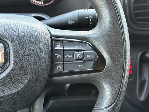 Used 2024 RAM ProMaster 2500 w/ Convenience Group FWD image 33