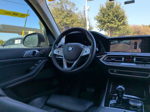 Used 2020 BMW X7 xDrive40i w/ Premium Package image 26
