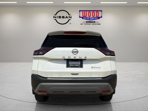 Certified 2023 Nissan Rogue SV AWD/4WD image 3