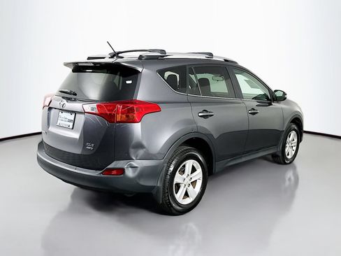 Used 2013 Toyota RAV4 XLE AWD/4WD image 7