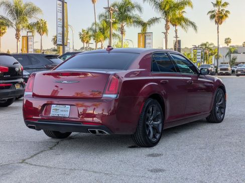 Used 2023 Chrysler 300 S image 5
