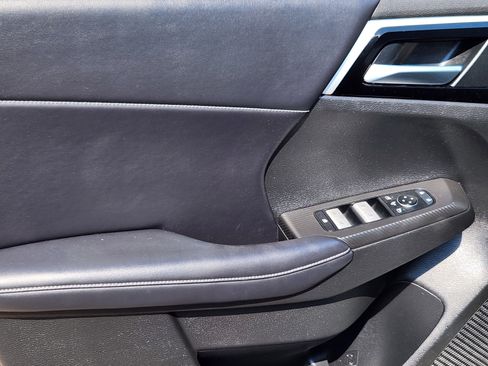 Used 2023 Mitsubishi Outlander SE AWD/4WD image 17