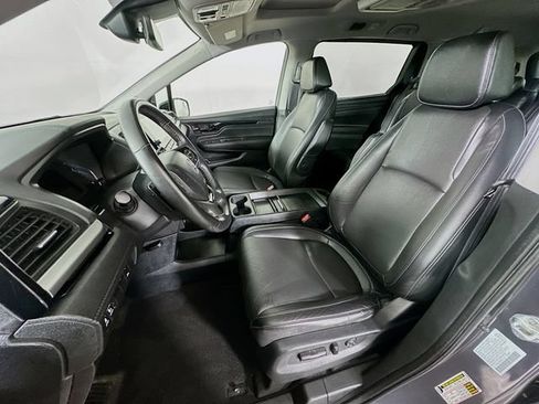 Certified 2023 Honda Odyssey Touring image 32