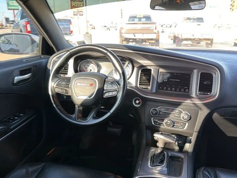 Used 2020 Dodge Charger SXT image 41