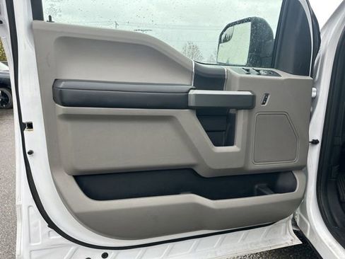 Used 2017 Ford F150 XLT w/ Equipment Group 301A Mid image 16