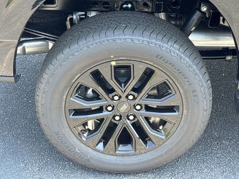 New 2025 Ford F150 Lariat w/ Equipment Group 502A High image 17