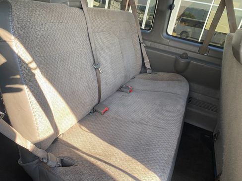 Used 2015 Chevrolet Express 3500 LT w/ LT Preferred Equipment Group RWD image 25