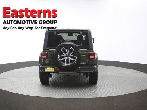 Used 2024 Jeep Wrangler Unlimited AWD/4WD image 36