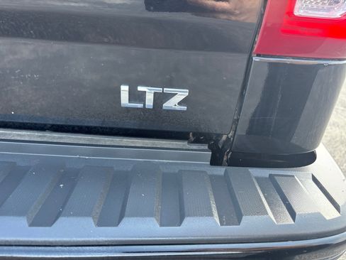 Used 2017 Chevrolet Silverado 1500 LTZ Z71 w/ LTZ Plus Package image 11