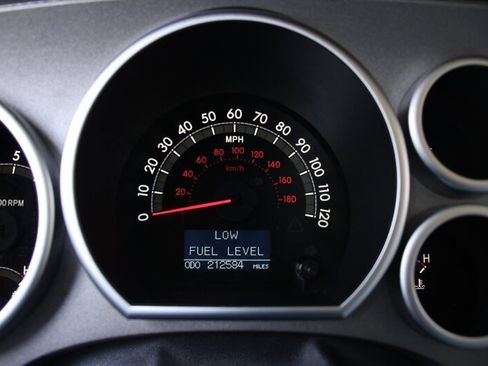 Used 2010 Toyota Sequoia Platinum AWD/4WD image 7