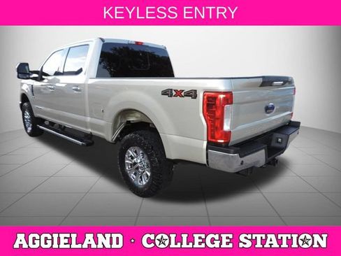 Used 2017 Ford F250 Lariat w/ Chrome Package AWD/4WD image 6