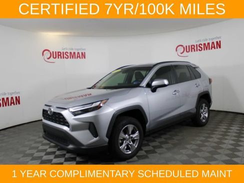 Used 2024 Toyota RAV4 XLE FWD image 3
