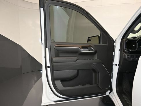 Certified 2023 Chevrolet Silverado 1500 LT AWD/4WD image 10