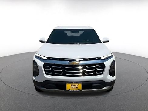 Used 2025 Chevrolet Equinox LT FWD image 4