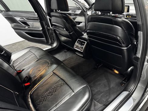 Used 2016 BMW 750i image 49