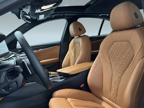 Certified 2023 BMW 530i w/ Convenience Package image 23