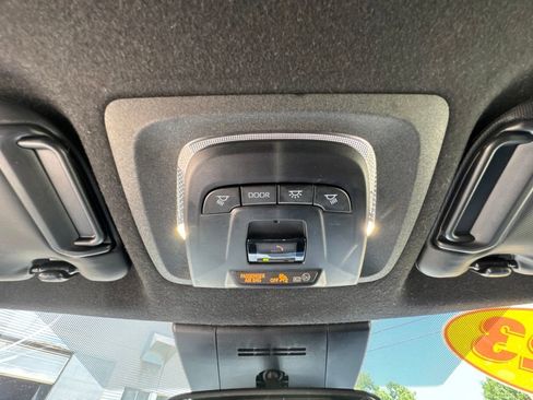 Used 2023 Toyota Corolla Cross AWD Hybrid image 21