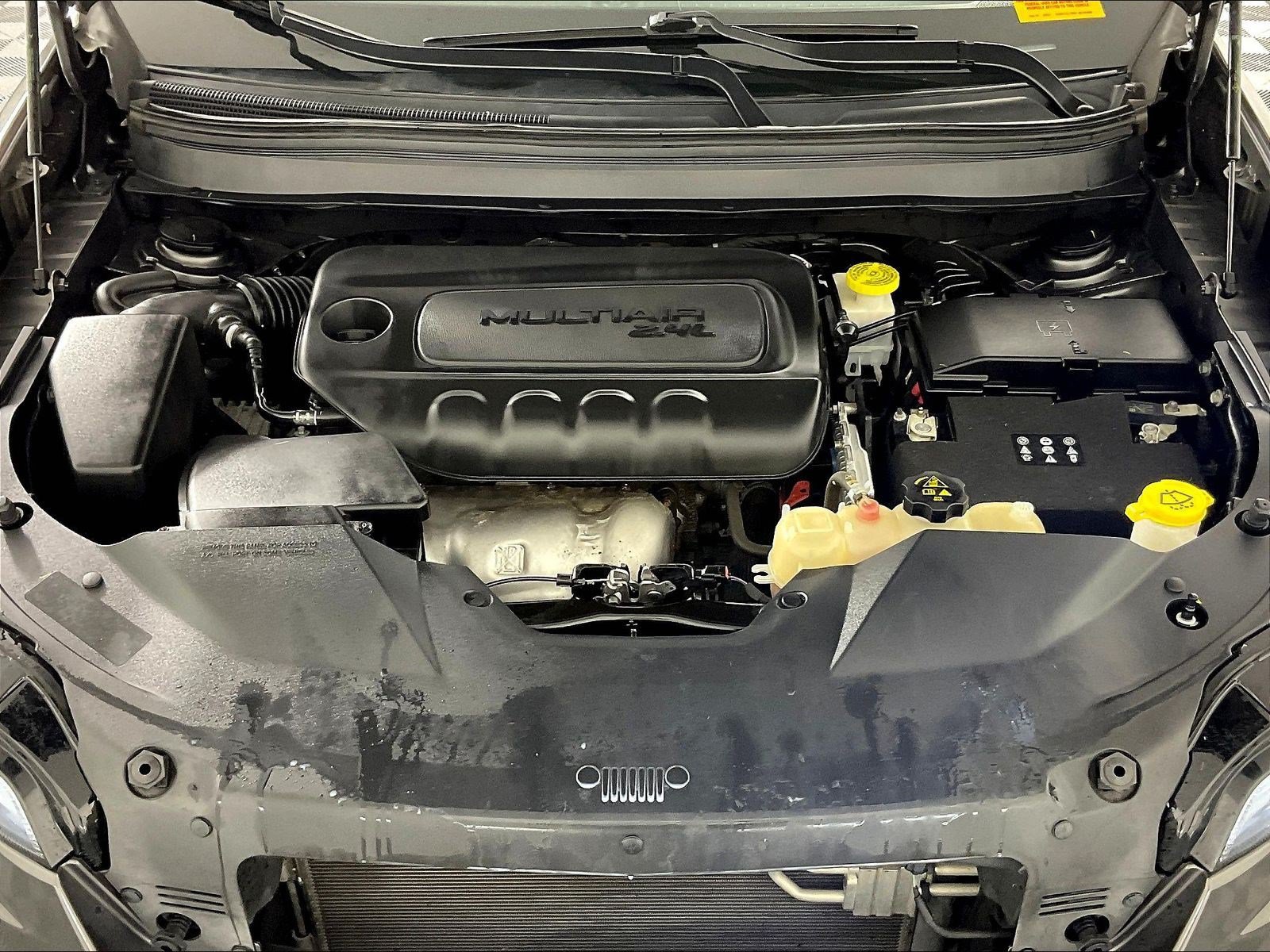 Used 2020 Jeep Cherokee Latitude Plus FWD image 29
