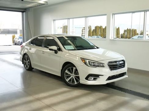 Used 2018 Subaru Legacy 3.6R Limited image 1
