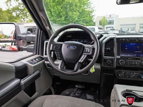 Used 2020 Ford F250 XLT w/ Snow Plow Prep Package AWD/4WD image 31