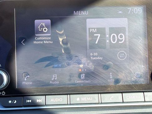 Used 2023 Nissan Rogue SL AWD/4WD image 32
