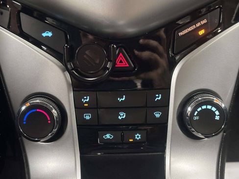 Used 2016 Chevrolet Cruze LT FWD image 24