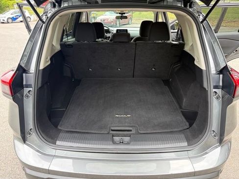Used 2024 Nissan Rogue S FWD image 20