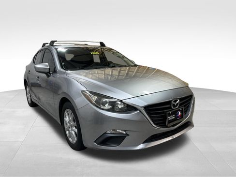 Used 2014 MAZDA MAZDA3 i Touring w/ Moonroof Package 1 FWD image 3