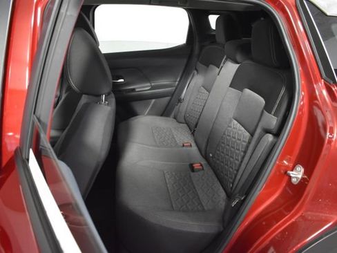 Certified 2025 Nissan Kicks SV w/ SV Premium Package AWD/4WD image 24