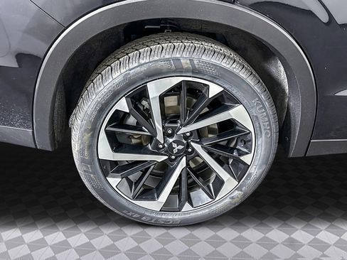 Used 2024 Mitsubishi Outlander SE Black Edition image 38