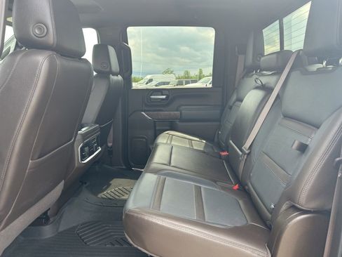 Used 2023 GMC Sierra 2500 Denali w/ Denali Ultimate Package AWD/4WD image 16
