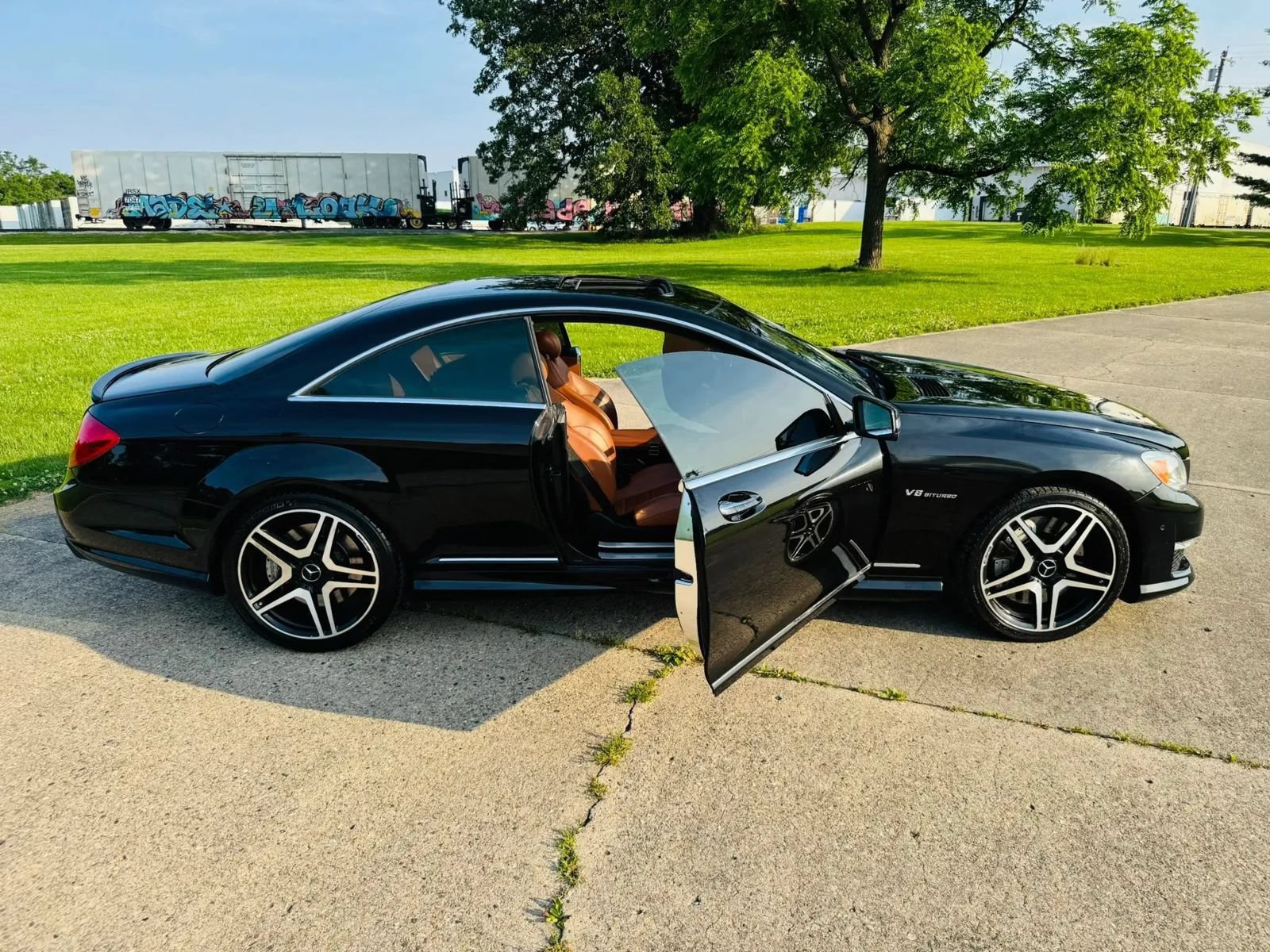 Used 2012 Mercedes-Benz CL 63 AMG image 8