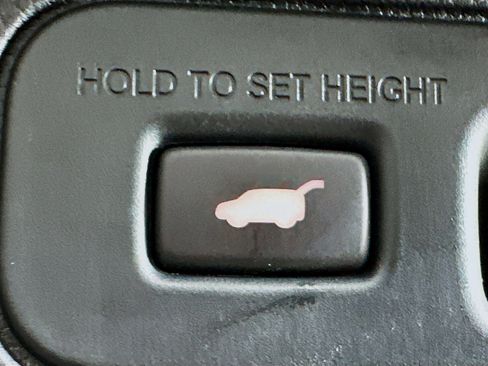 Used 2024 Honda Pilot Elite image 32