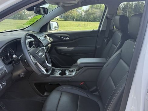 Used 2023 GMC Acadia SLT w/ Elevation Edition image 10