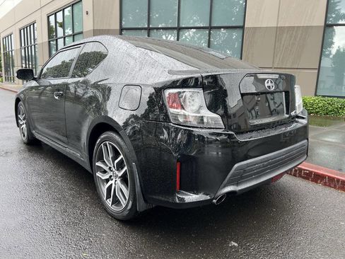 Used 2014 Scion tC FWD image 5