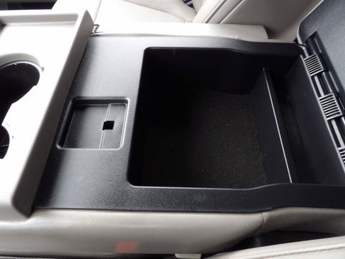 Used 2019 Ford F250 XL w/ Power Equipment Group image 26