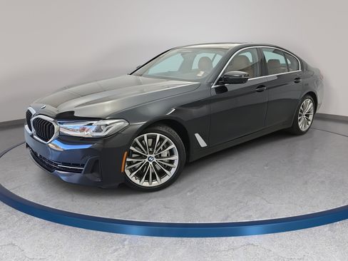 Used 2021 BMW 540i w/ Premium Package image 1
