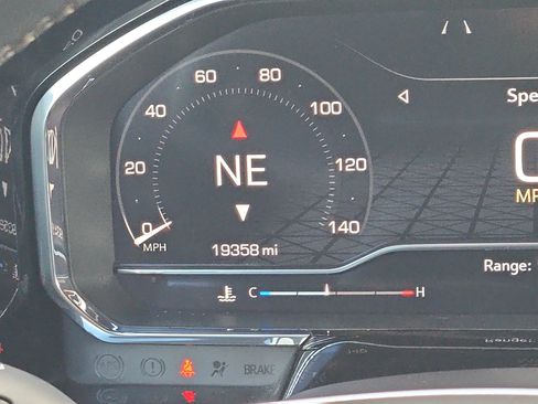 Used 2024 GMC Sierra 1500 Elevation w/ LPO, Elevation Black Package image 21